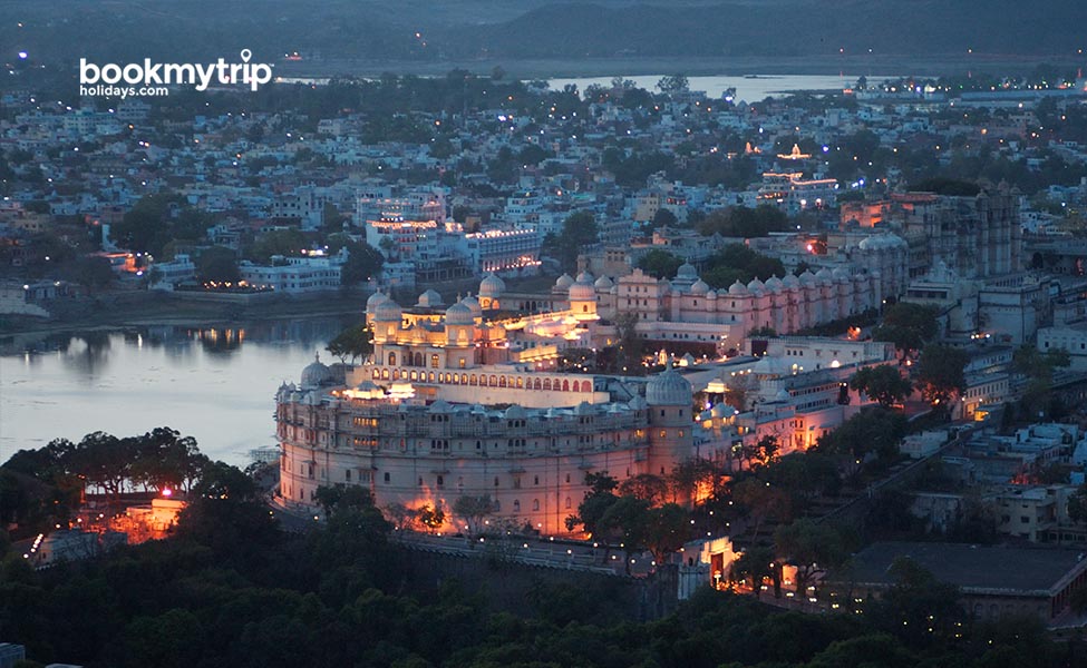 Bookmytripholidays | Colours of India Udaipur | Heritage tour packages